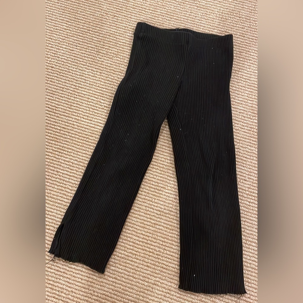 H&M black ribbed wider leg leggings
